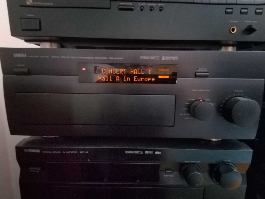 Amplificador AV Topo de Gama Lendário Yamaha DSP-A3090 (21kg - Hi-Fi)