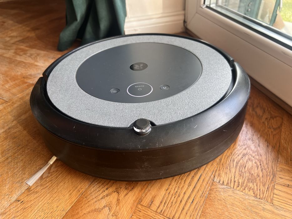 iRobot Roomba i3+ Robot sprzątający + stacja opróżniająca