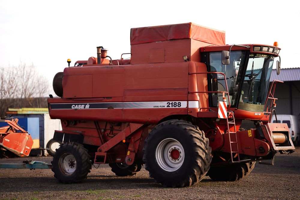 Комбайн CASE 2188