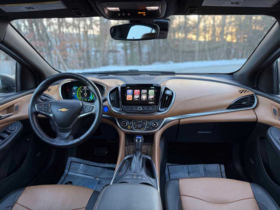 Chevrolet Volt Premier      2017