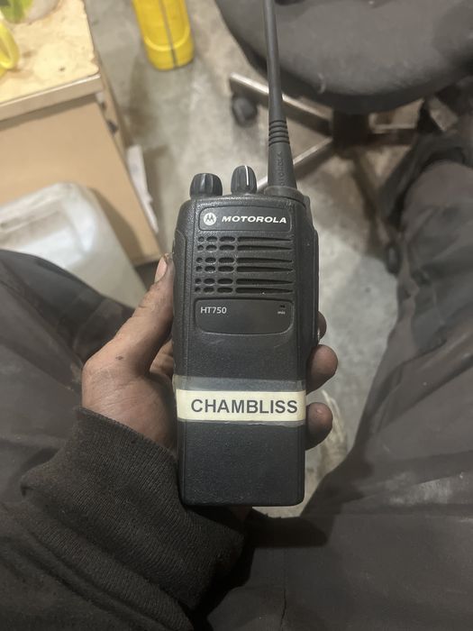 Продам рацию комплекта нету только рация