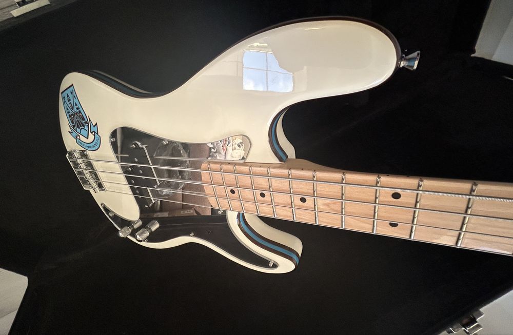 Gitara basowa 4-strunowa