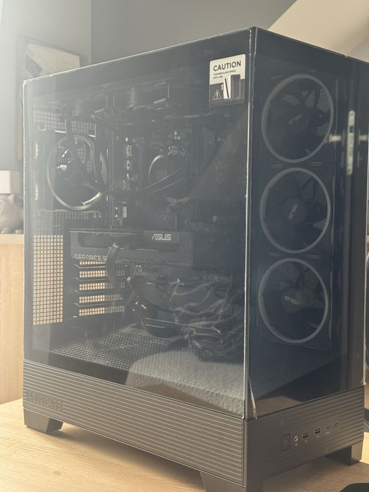 NOWY!!! Komputer gamingowy Ryzen 7 7800X3D / DDR5 / chłodzenie wodne