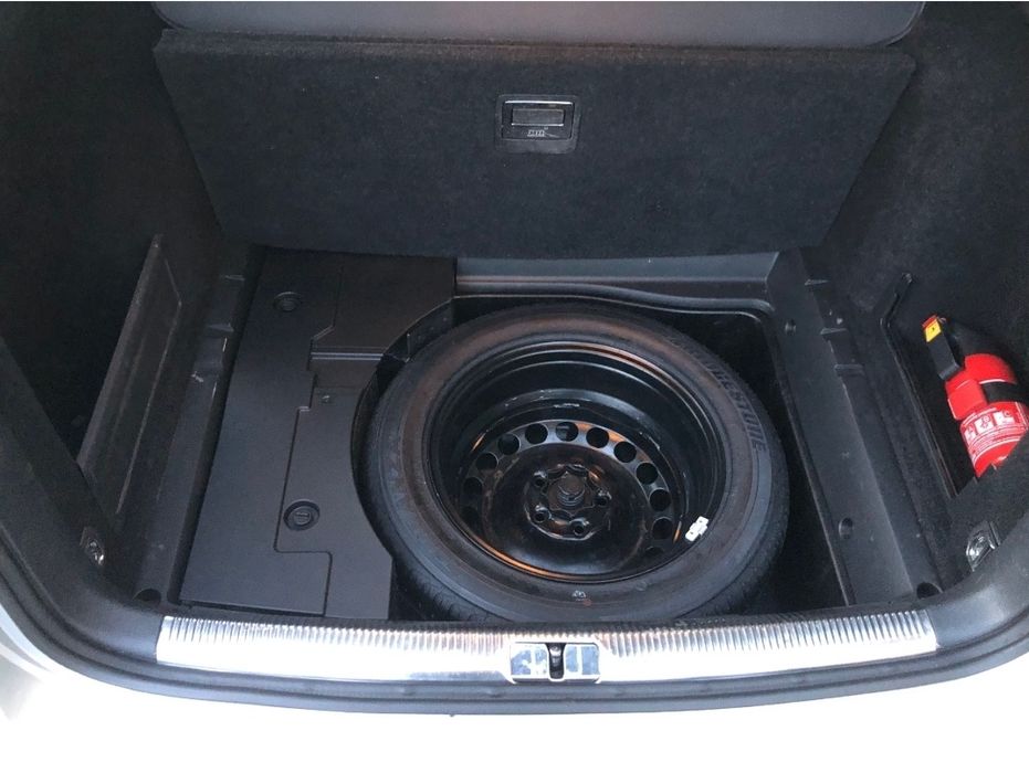 Подвійна підлога багажника, обшивка Volkswagen Passat B6, B7, B8