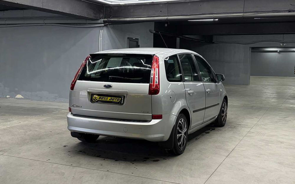 Ford C-Max 2010 року