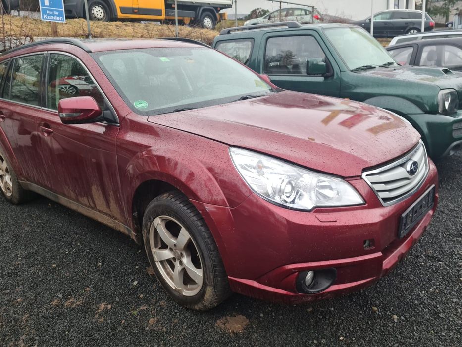 Subaru 2,5 benzyna automat