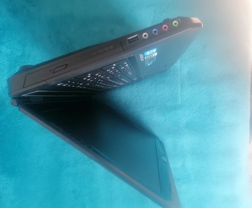Ігровий Ноутбук 15.6" Medion Erazer X6825 8/750Gb