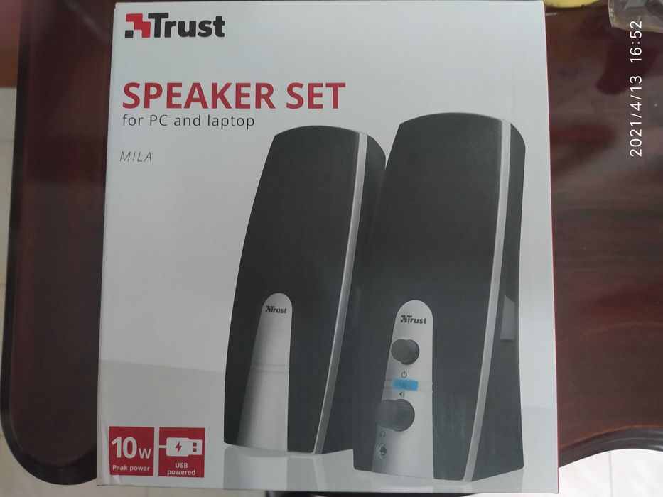 Colunas TRUST PC /Portátil USB 10 watts NOVAS Seladas