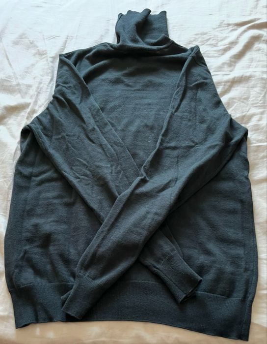 Vendo Blusa Gola Alta Replay. ( Não Baixa de apreço ).