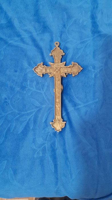 Cruz Vintage de parede com Jesus Cristo