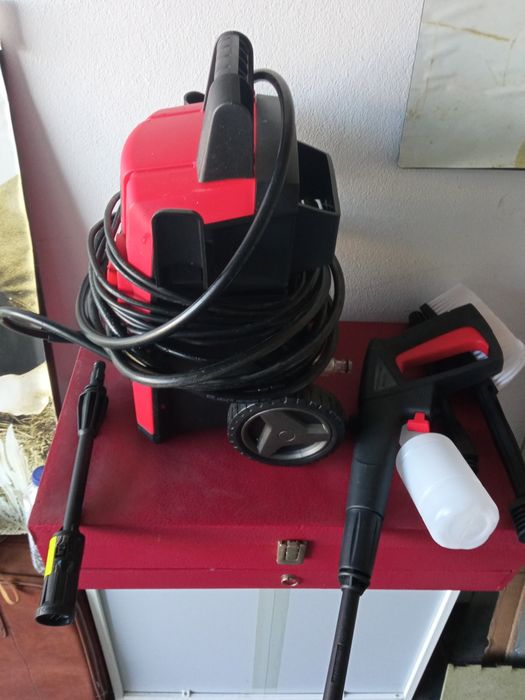 Máquina de lavar á pressão