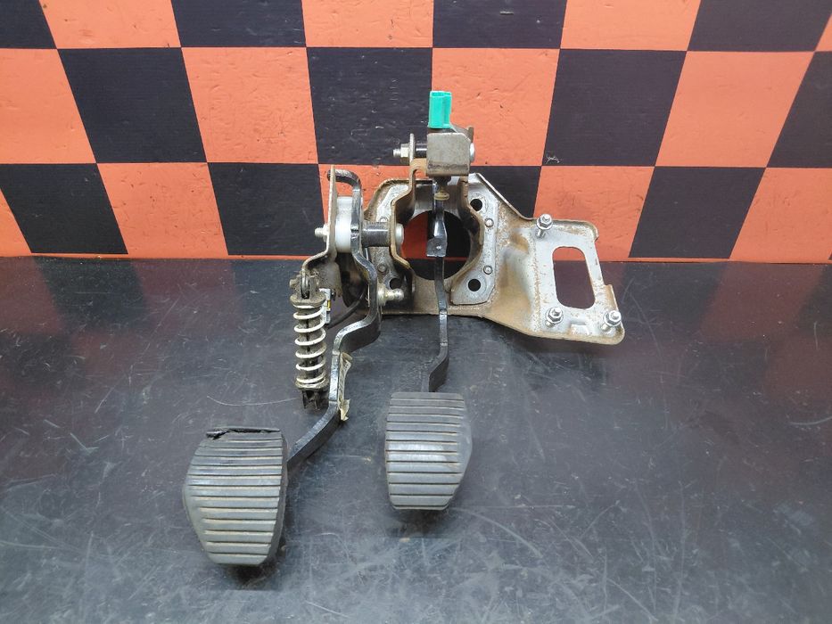 Pedal da embraiagem CITROËN Berlingo (B9)