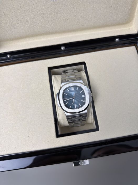 Patek Philippe Nautilus 5711 blue super clone годинник