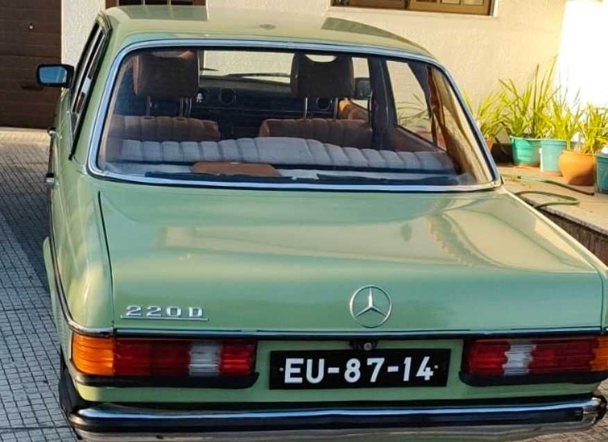 Mercedes-Benz 220D