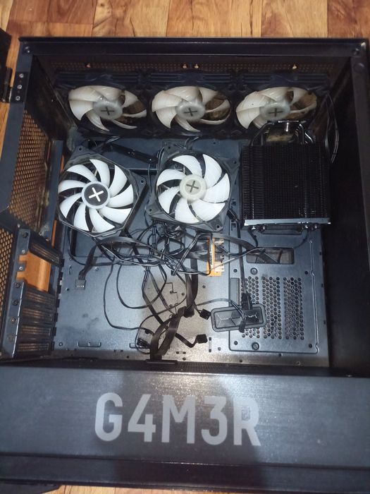 Obudowa komputera super stan