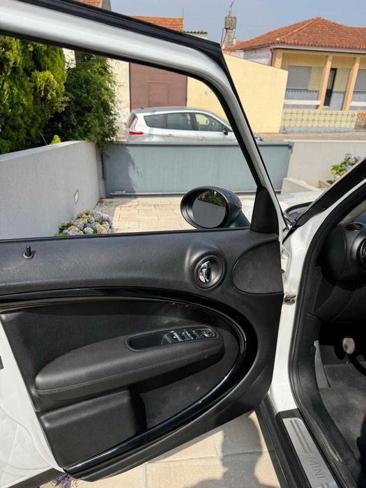 MINI Countryman R60 Cooper D 1600cm³ de 2013 - Excelente Estado