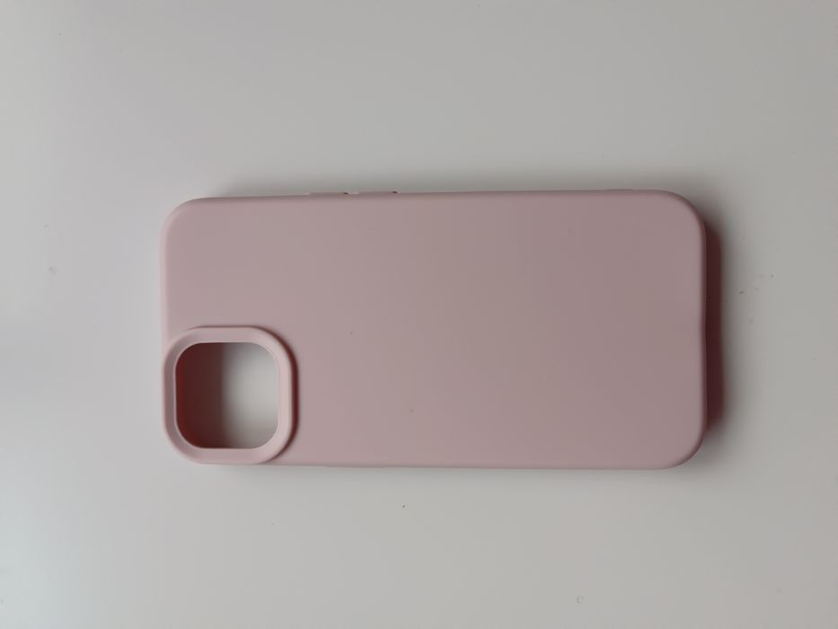 Чехол на iPhone 13