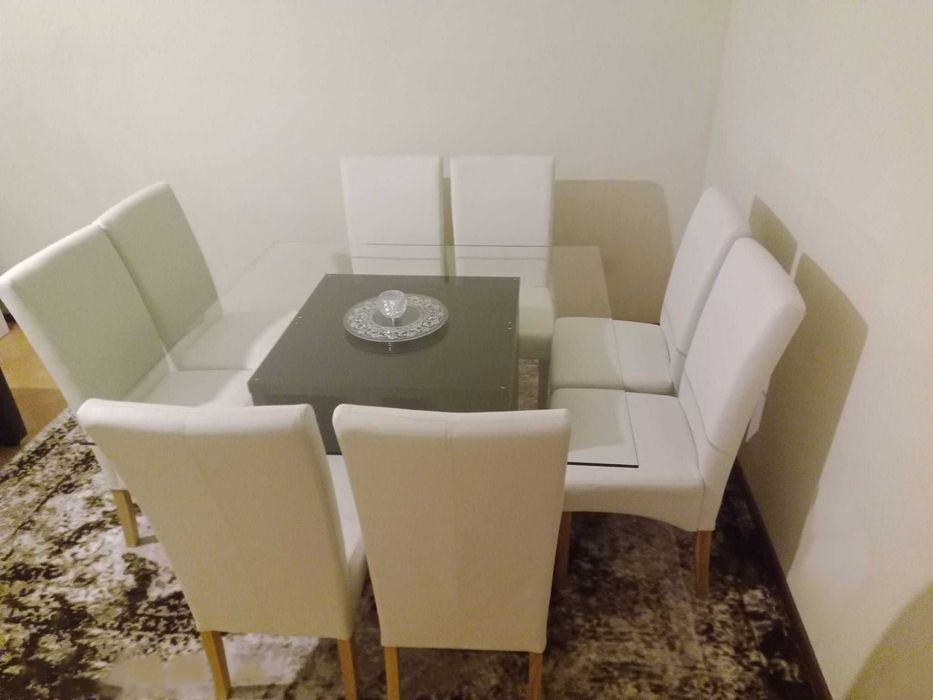 Cadeiras de Sala de Jantar em Cerejeira e Corino Branco