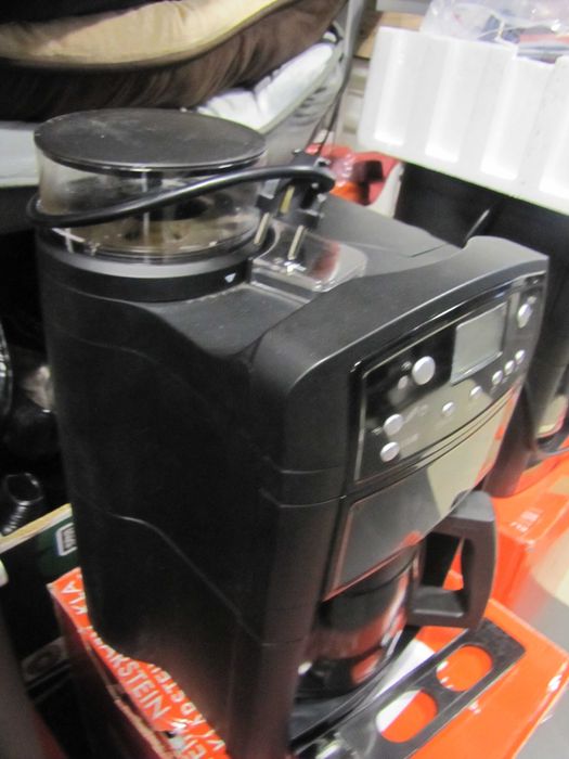 Ekspres do kawy z młynkiem na kawę ziarnistą stal Klarstein Aromatica