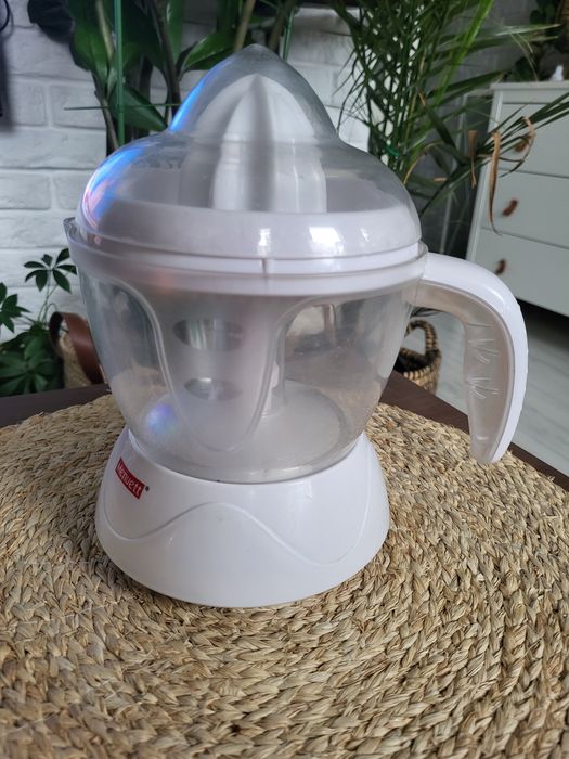 Obrotowa wyciskarka do cytrusów