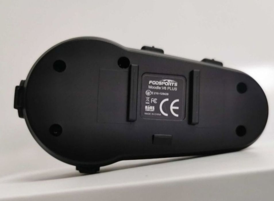 Bluetooth Earpiece/Intercom with Radio for Motorcycles (NEW)64550965358595122