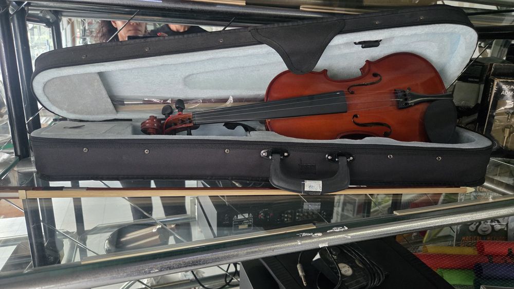 Violino Parrot Novo, Conjunto Completo (Estojo + Arco) — Nunca Usado