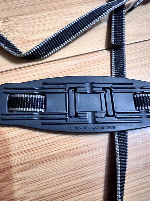 Ремінь для камери canon