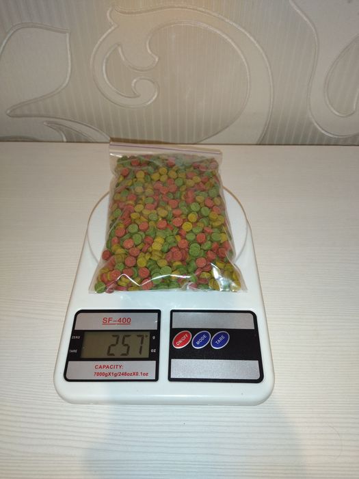 Продам корм для рыб,, Аквариумных,, за 250 грам  120  грн .