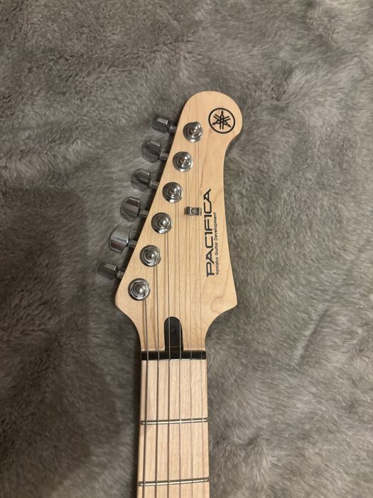 Conjunto guitarra Yamaha Pacifica 112VM GR  + Fender Frontman 20G