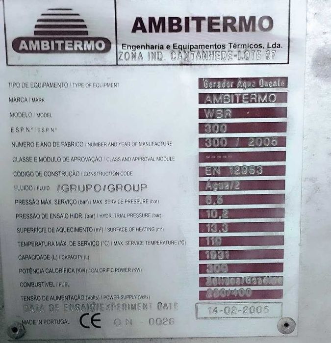 Caldeira industrial aquecimento água a gasóleo 300Kw