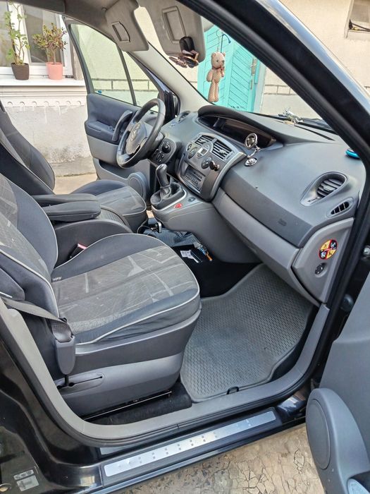 Продам автомобіль Рено Сценік2