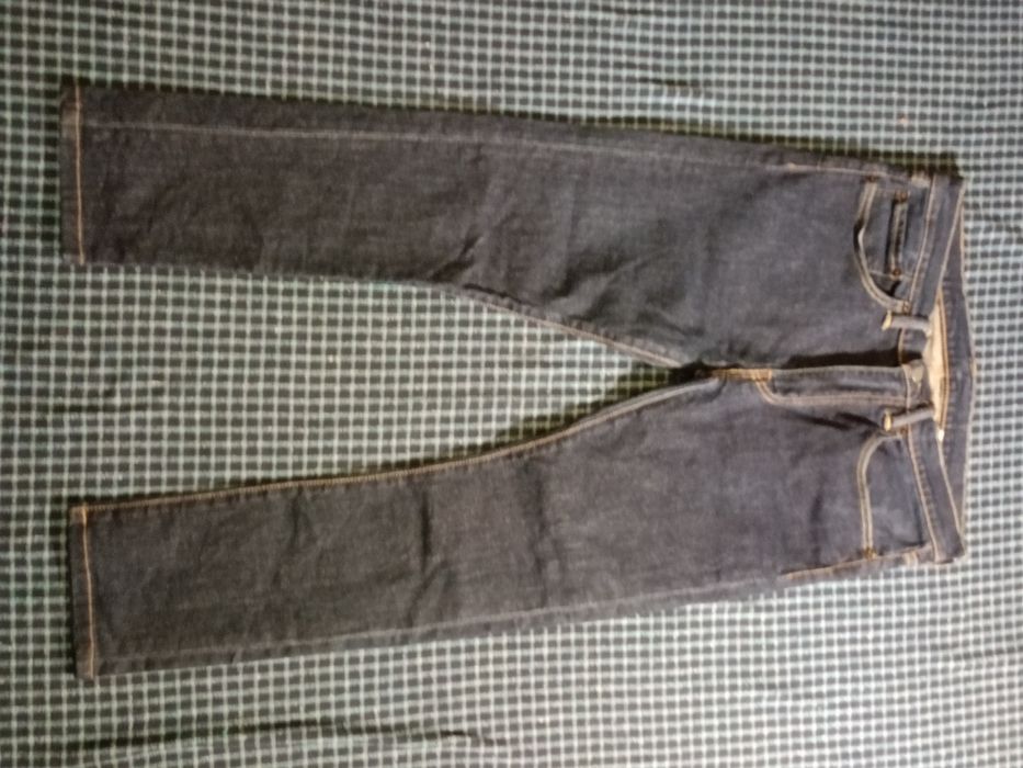 Женские джинсы Levi's w34L32 model 519