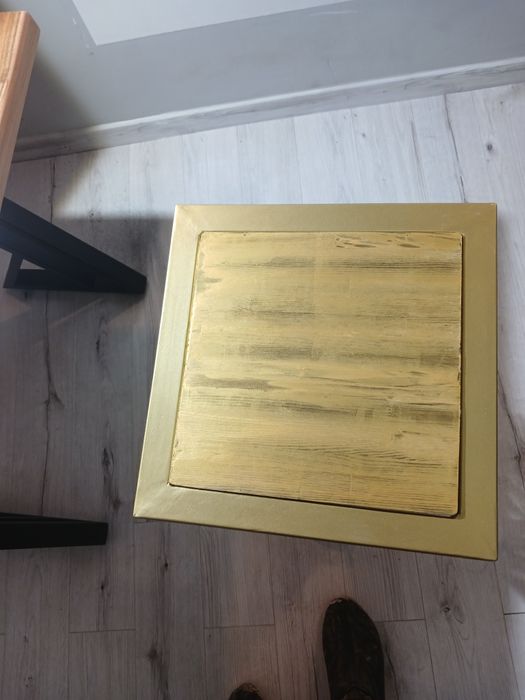 Столи из ебокситной смоли