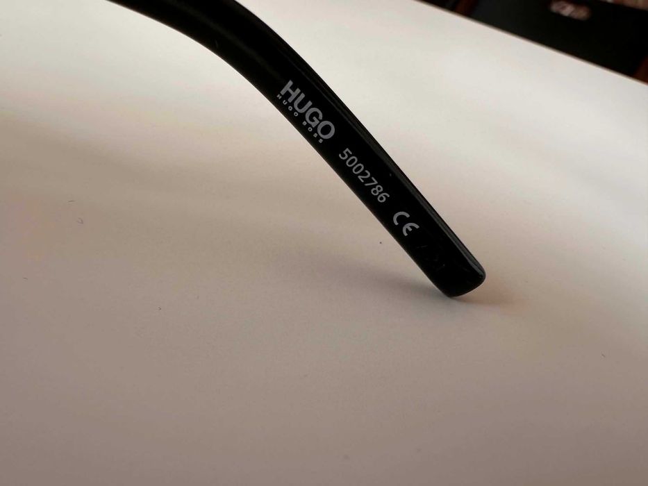 Nowe oprawki HUGO Hugo Boss – męskie okulary premium