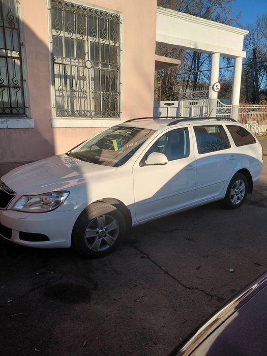 Продам А5 в гарному стані