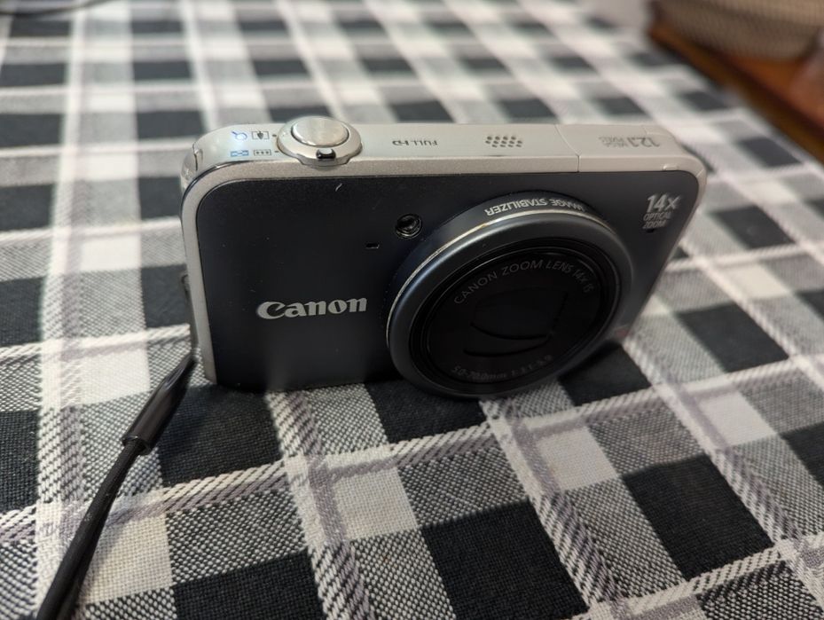 Фотоапарат Canon PowerShot SX220 HS