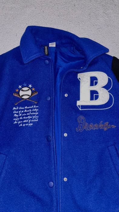 Casaco estilo baseball