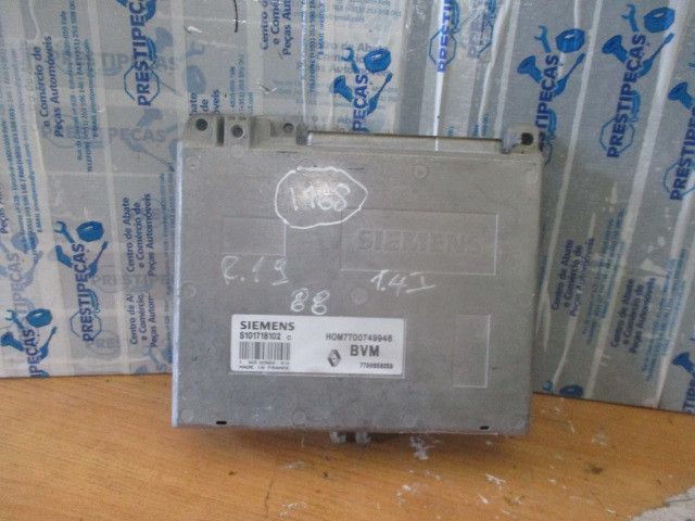 Centralina motor / ECU RENAULT 19 I (B/C53_)