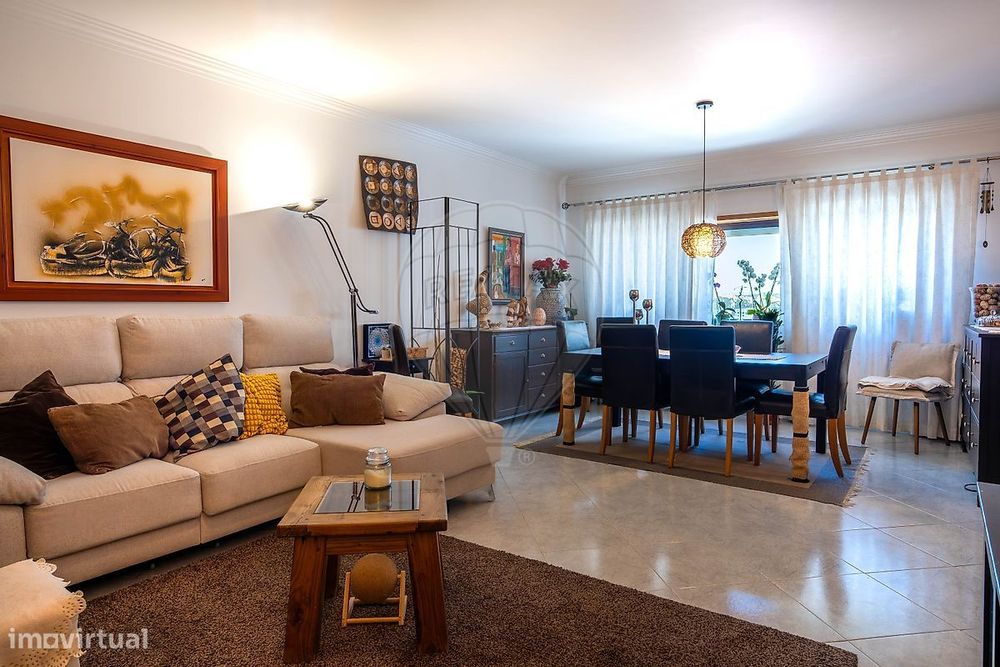 Apartamento T4 para venda