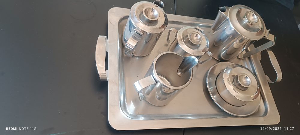 Conjunto de cafetaria e chá