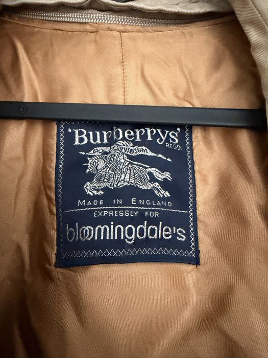 Beżowy płaszcz Burberry