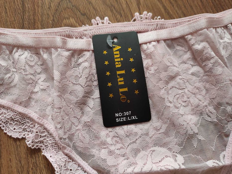 Nowe majtki stringi koronkowe rozmiar L/XL