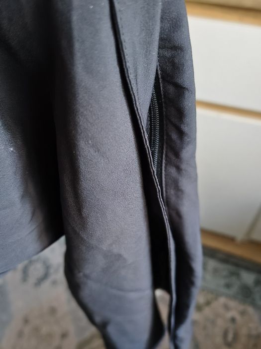 Cienkie spodnie sportowe Under Armour rozmiar M
