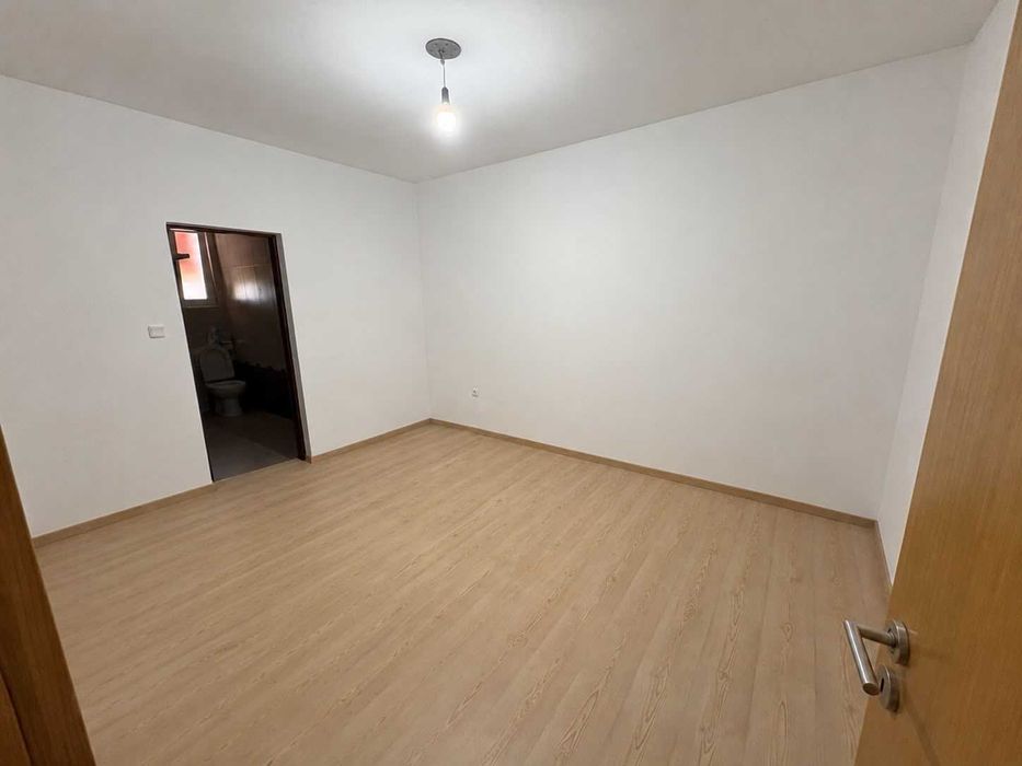 Vende-se Excelente Moradia T3 Caxarias