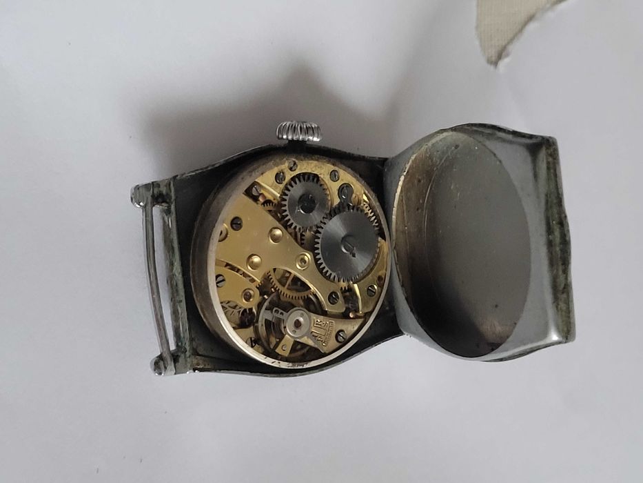 Zestaw 10 zabytkowych, mechanicznych zegarków Timex Ruhla Karex Envoy