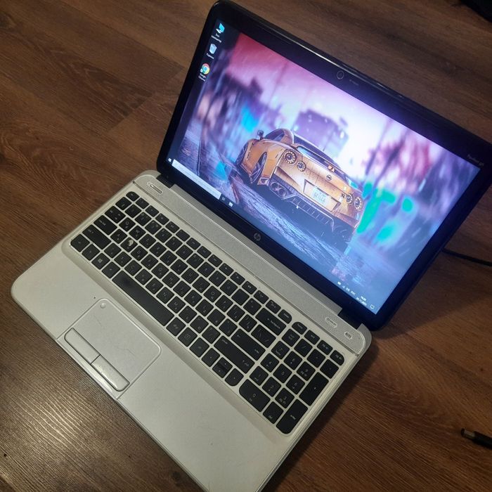 Ноутбук HP/4 ядра/2 відеокарти