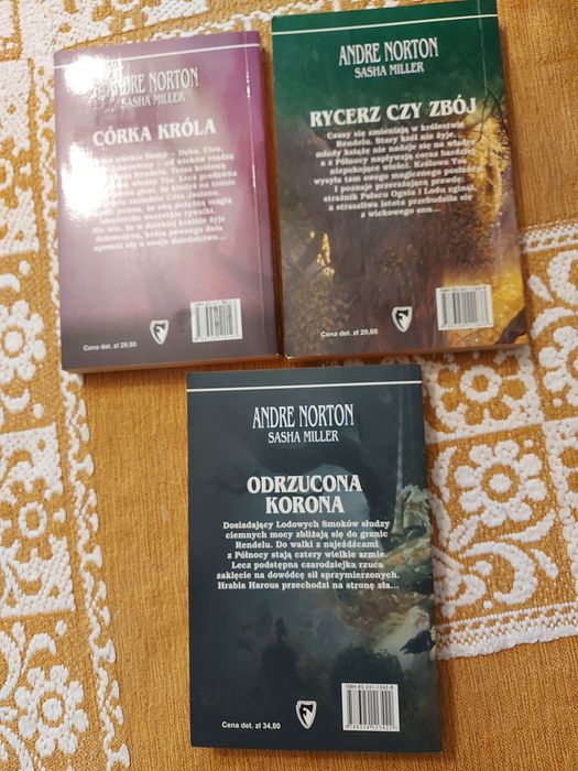 Norton Miller Dąb Cis Jesion i Jarzębina