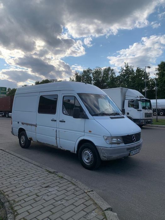 Продаж  Mercedes-Benz Sprinter 210
