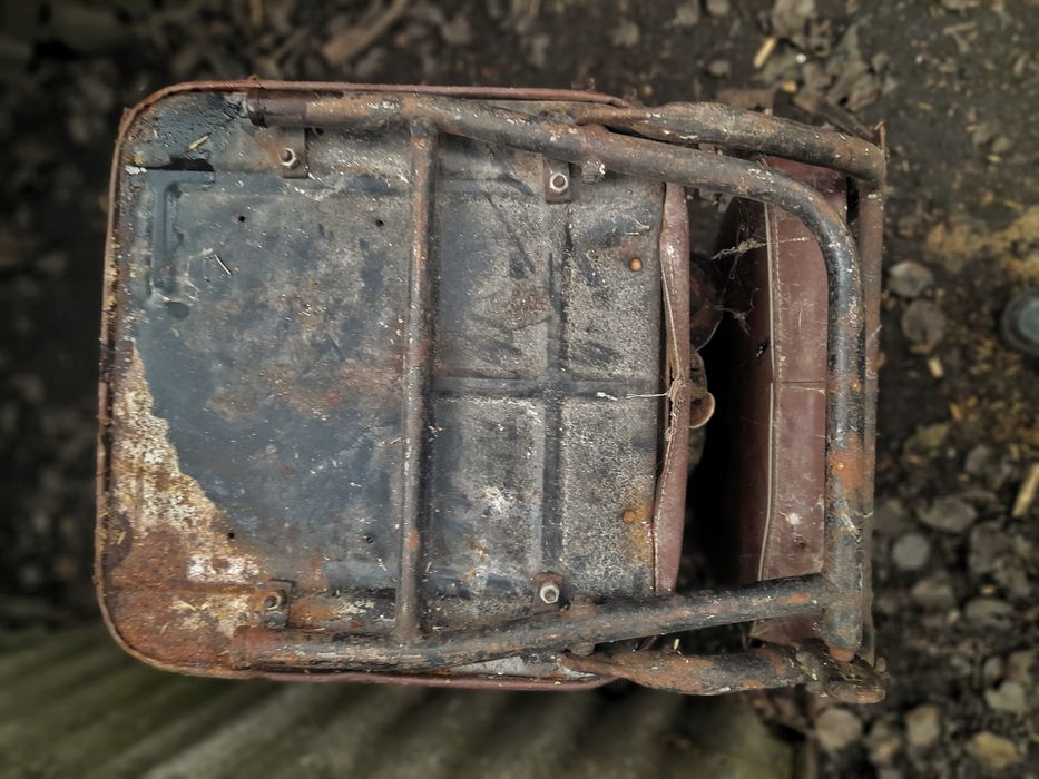 Сиденье от грузовика газ