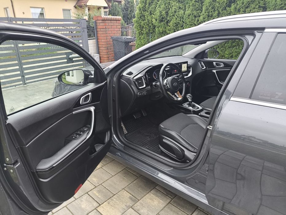 Kia Ceed serwis ASO bogato wyposażona prywatnie